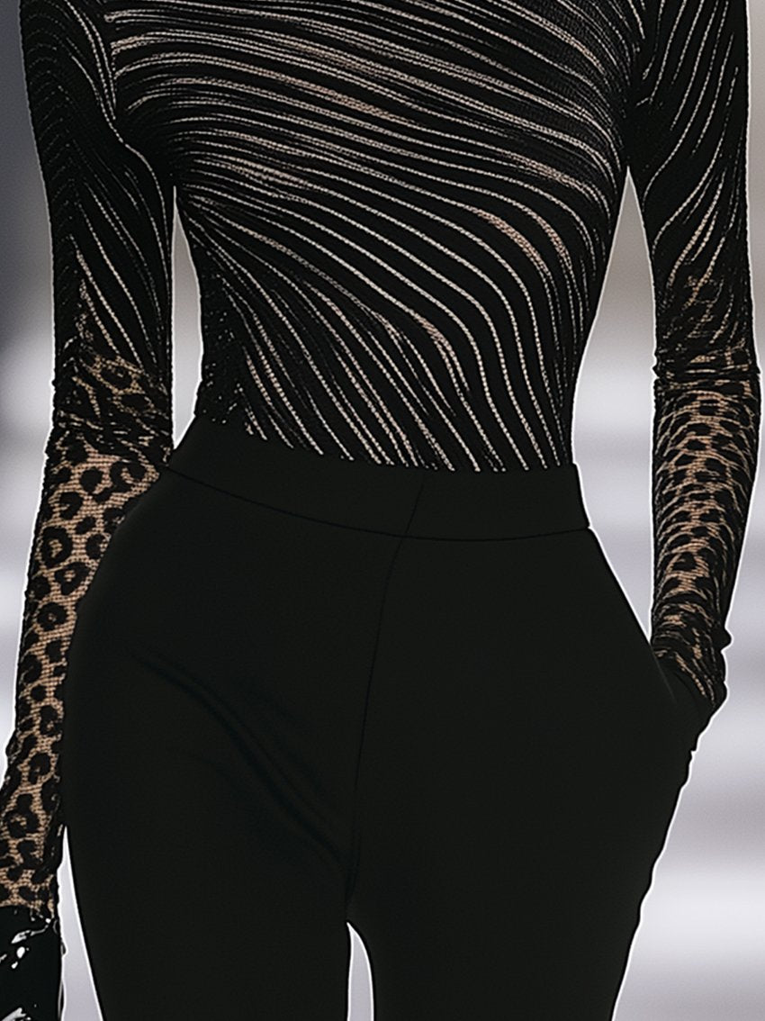 24-Hour-Shipping Black Stretch-fit T-shirt With Abstract Lines And Leopard Print